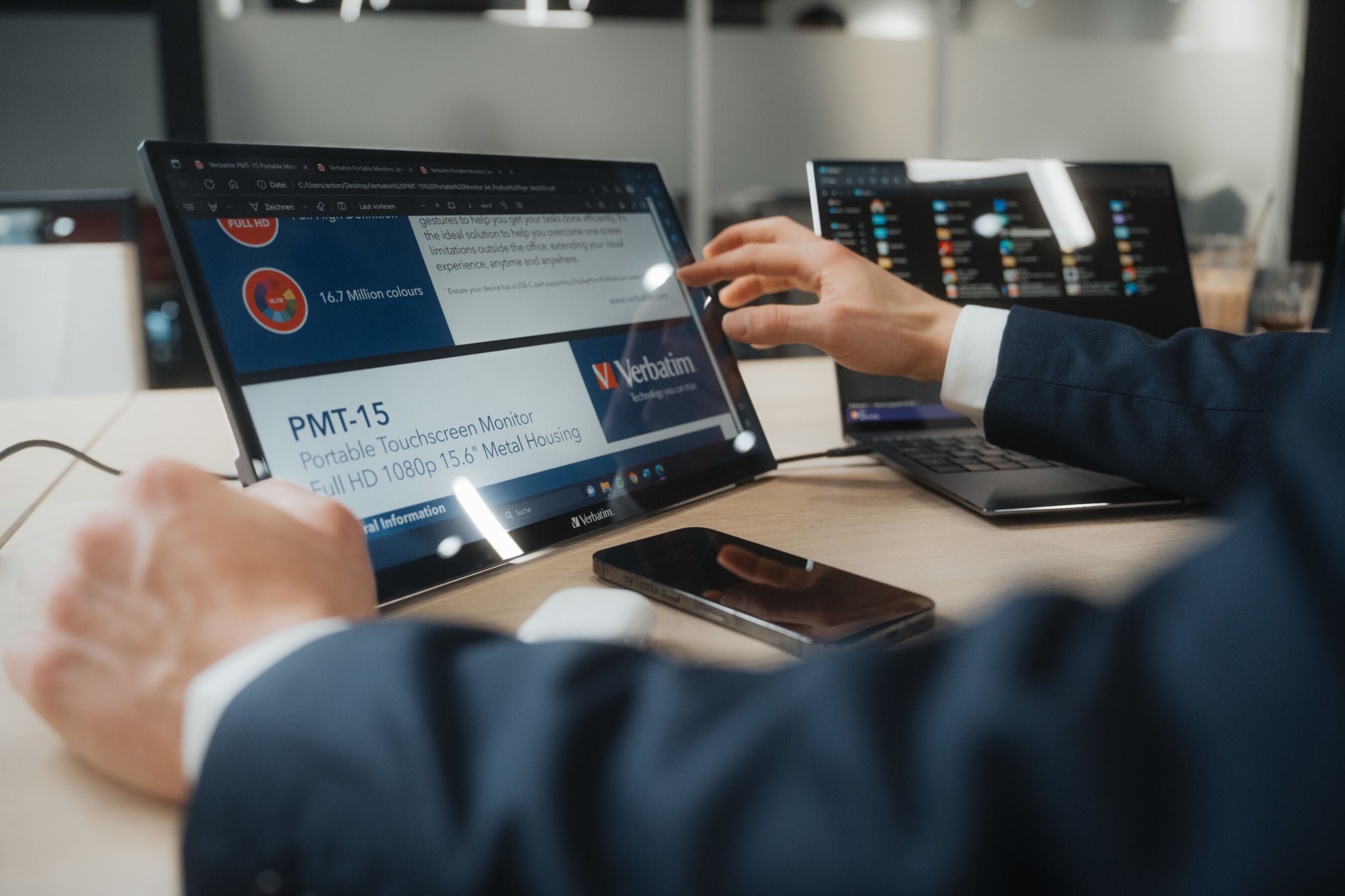 TFT Verbatim PMT-17, Portable Touchscreen Monitor 43,90cm (17,3), HDMI,2xUSB-C,SP 49593