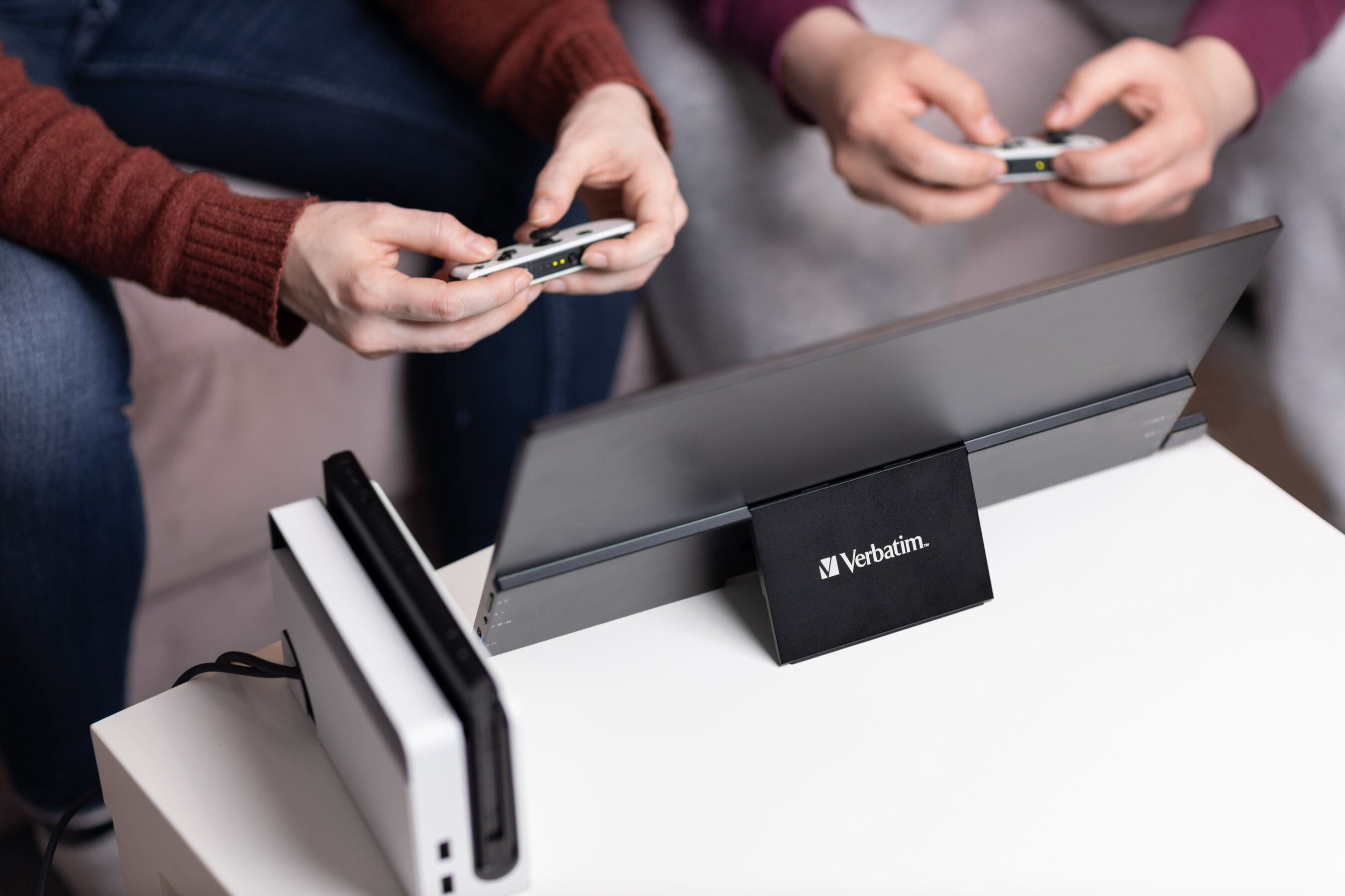 TFT Verbatim PMT-17, Portable Touchscreen Monitor 43,90cm (17,3), HDMI,2xUSB-C,SP 49593